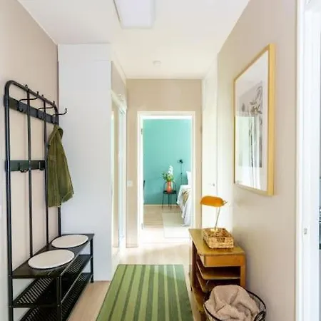 Apartment Nordic Nook, Great Location, Free Parking & Wi-fi