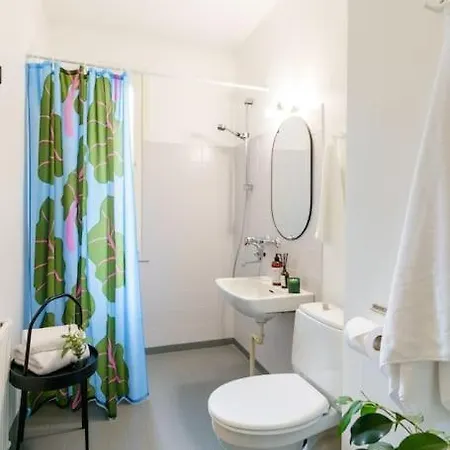 Nordic Nook, Great Location, Free Parking & Wi-fi Apartment
