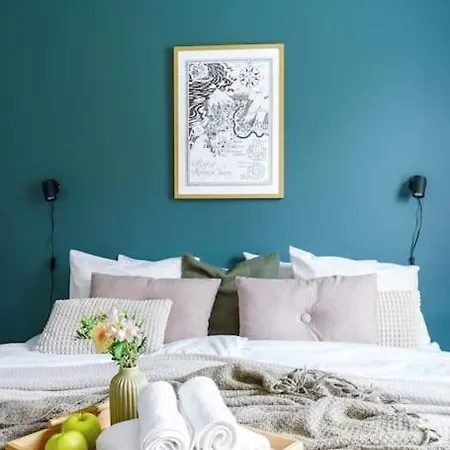 Nordic Nook, Great Location, Free Parking & Wi-fi Apartment